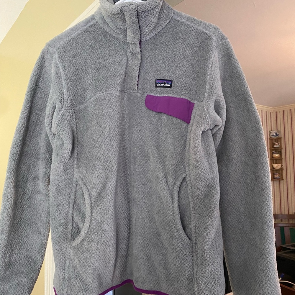 Patagonia Gray Fleece Pullover with Purple Accents
